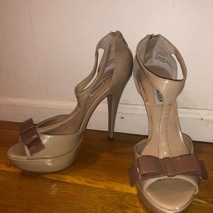 Steve Madden Tan Heels